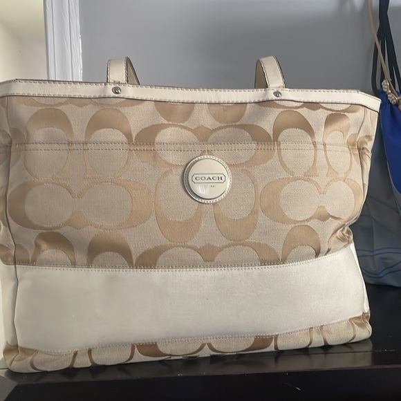 Coach diaper bag - Picture 4 of 10